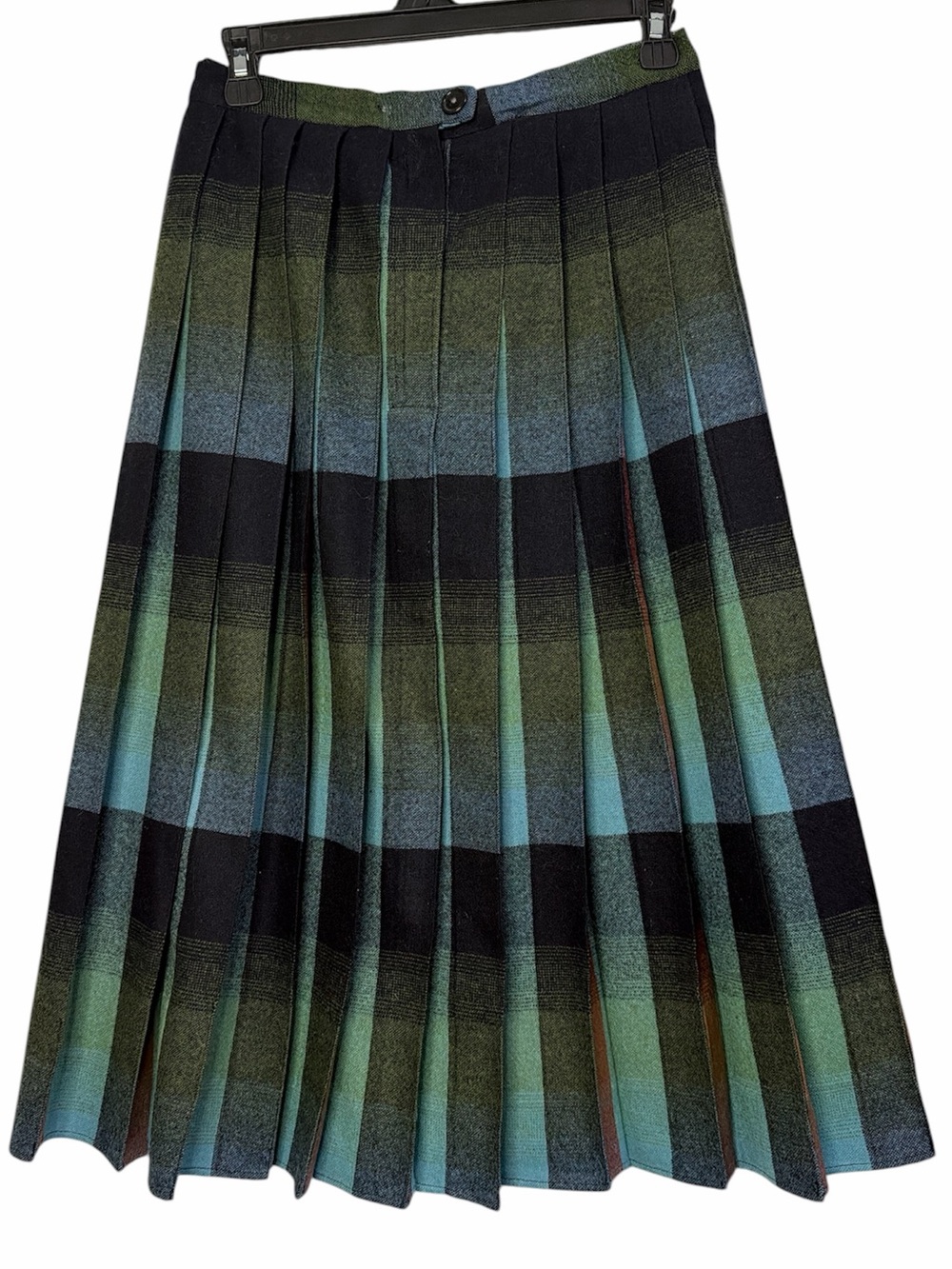 Tartan Pleated Wool Skirt — Waist 26” (Fits Like 10/12)